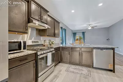 6262 Meadowbank Lane, Colorado Springs, CO 80925 - Photo 6