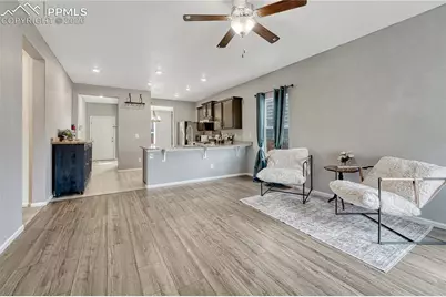6262 Meadowbank Lane, Colorado Springs, CO 80925 - Photo 10