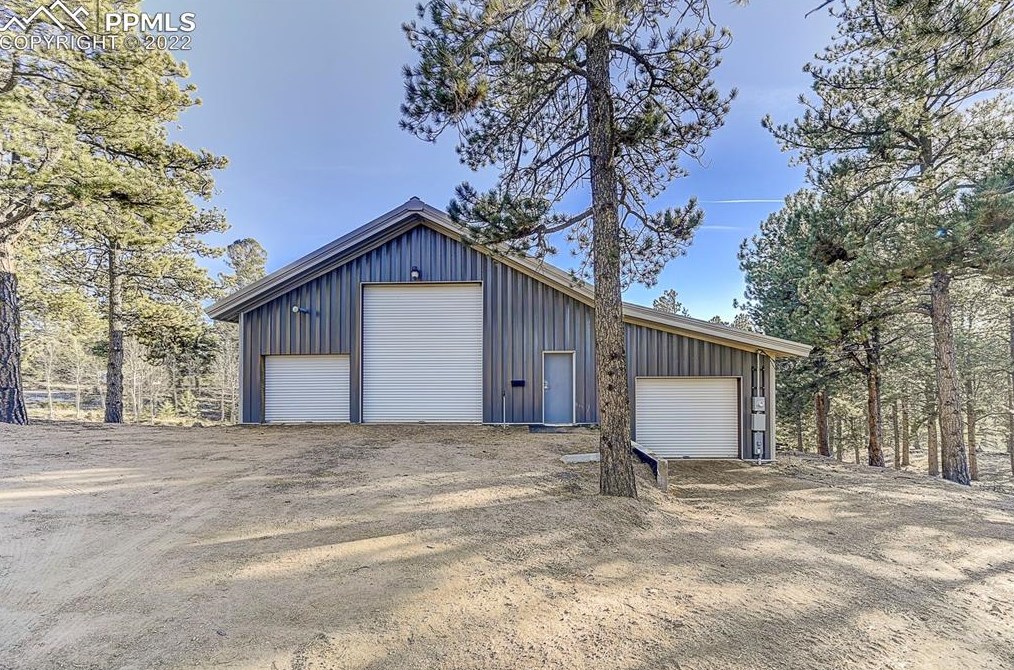 815 Fossil Creek Rd, Twin Rock, CO 80816
