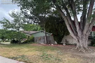 3817 N Midsummer Ln, Colorado Springs, CO 80917 - Photo 2