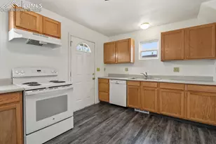 901-903 Teal Ct, Colorado Springs, CO 80910 - Photo 2