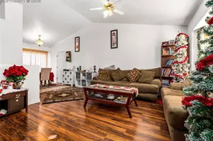 734 S Legend Ln, Pueblo, CO 81007 - Photo 2