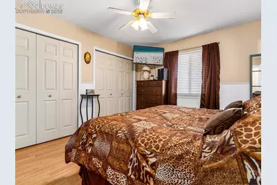 734 S Legend Lane, Pueblo, CO 81007 - Photo 12