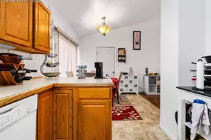 734 S Legend Ln, Pueblo, CO 81007 - Photo 8