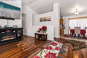 734 S Legend Ln, Pueblo, CO 81007 - Photo 4