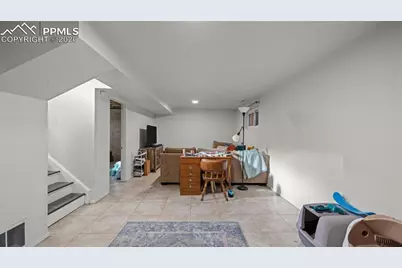 946 Hutchinson Drive, Colorado Springs, CO 80910 - Photo 18