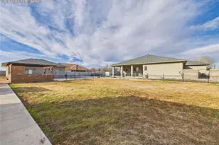 2084 Iris Rd, Pueblo, CO 81006 - Photo 38