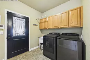 2084 Iris Rd, Pueblo, CO 81006 - Photo 14