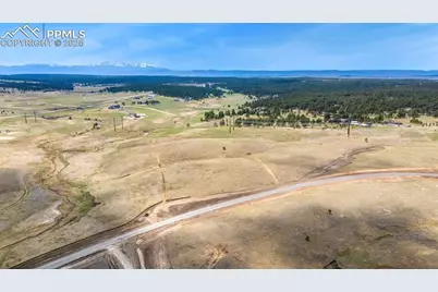 10957 Alamar Way, Colorado Springs, CO 80908 - Photo 22