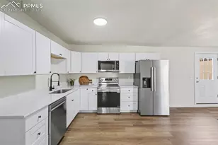 944 S Cascade Ave, Colorado Springs, CO 80903 - Photo 16