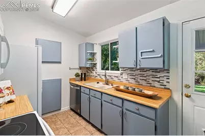 11413 E Ellsworth Place, Aurora, CO 80010 - Photo 14