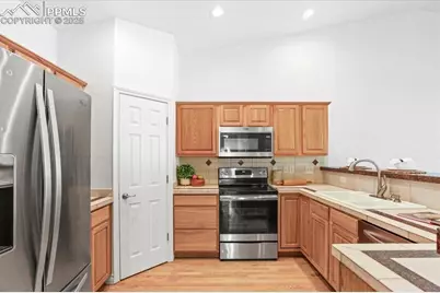 5803 New Crossings Point, Colorado Springs, CO 80918 - Photo 6