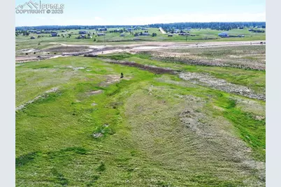 15710 Fox Creek Lane, Colorado Springs, CO 80908 - Photo 6