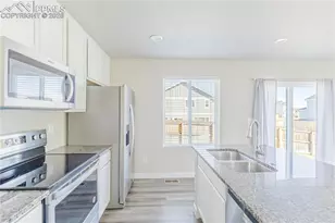 10384 Horton Dr, Colorado Springs, CO 80925 - Photo 6