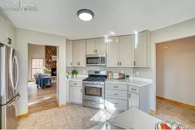 318 Southgate Road, Florissant, CO 80816 - Photo 8