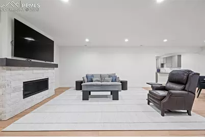 3474 Crest Hollow View, Colorado Springs, CO 80904 - Photo 32