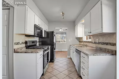 1722 Auburn Drive, Colorado Springs, CO 80909 - Photo 10