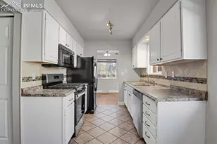 1722 Auburn Dr, Colorado Springs, CO 80909 - Photo 10