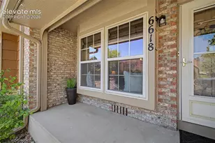 6618 Warbler Ln, Colorado Springs, CO 80919 - Photo 2