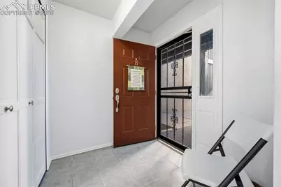 938 Fontmore Road #B, Colorado Springs, CO 80904 - Photo 4