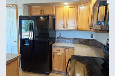 7042 Grand Prairie Drive, Colorado Springs, CO 80923 - Photo 10