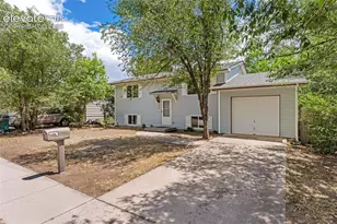 346 Iris Dr, Fountain, CO 80817 - Photo 2
