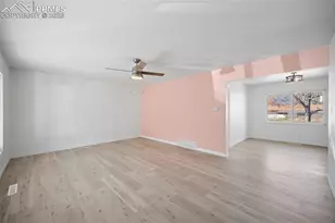 422 Hackberry Dr, Colorado Springs, CO 80911 - Photo 2