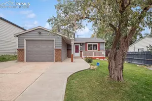 3931 S Uravan St, Aurora, CO 80013 - Photo 2