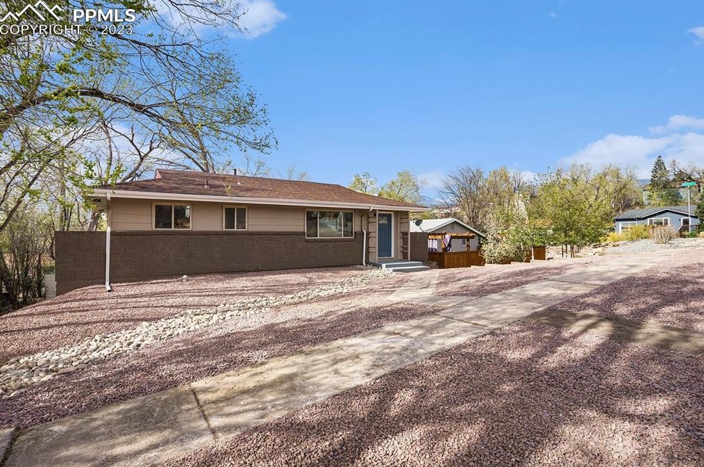 639 Tower St, Colorado Springs, CO 80905-1212