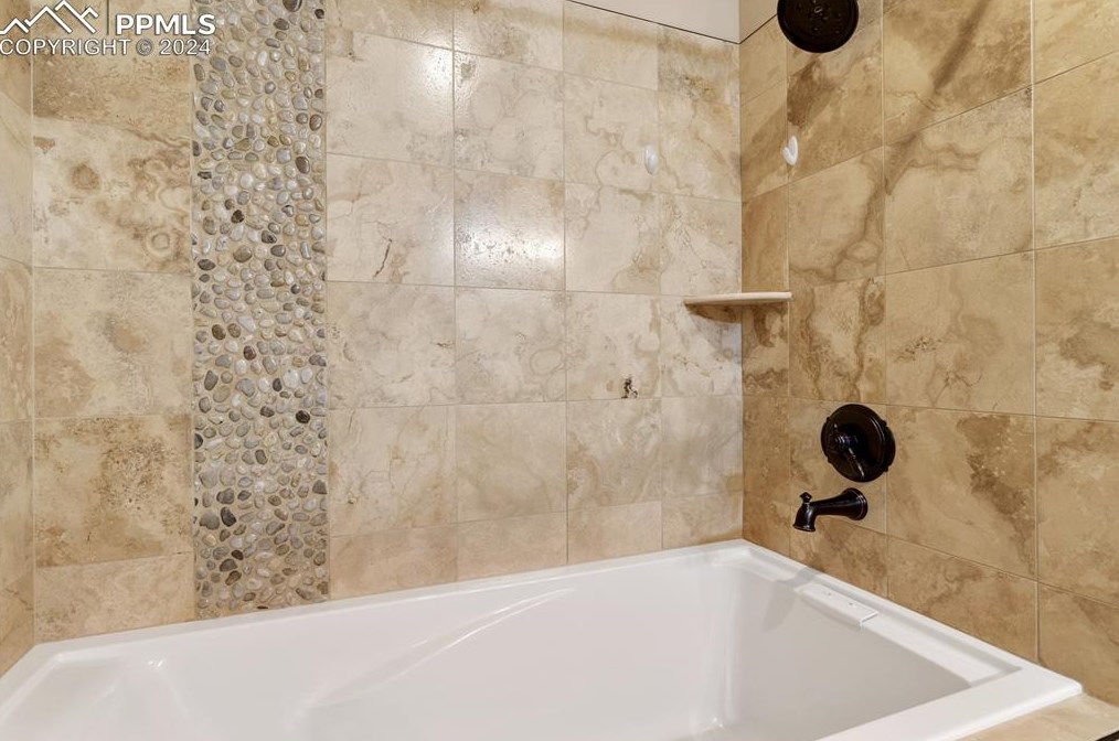 1175 Ptarmigan Dr, Woodland Park CO 80863-8004 exterior