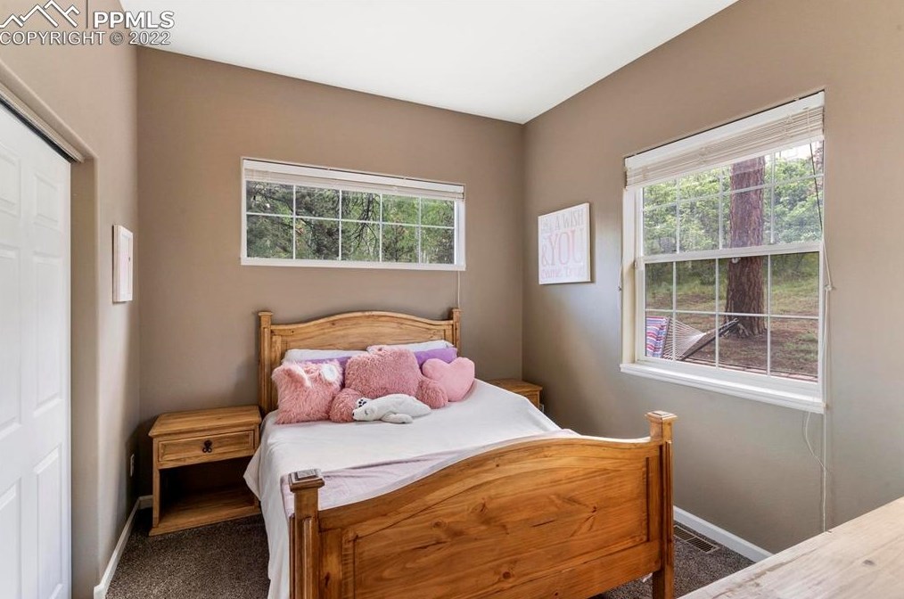 1000 Sun Valley Dr, Woodland Park CO 80863-9076 exterior