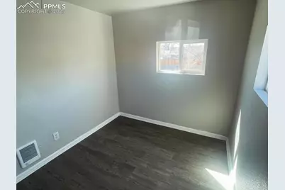912 S Baltic Street, Colorado Springs, CO 80903 - Photo 10
