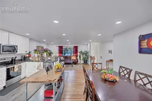 6832 Prince Dr, Colorado Springs, CO 80918 - Photo 14