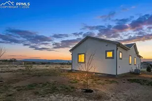 764 S Granito Vista Ln, Pueblo, CO 81007 - Photo 2