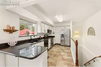 473 W Archer Drive, Pueblo, CO 81007 - Photo 8