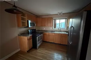 309 Redwood Dr, Colorado Springs, CO 80907 - Photo 6