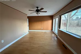 309 Redwood Dr, Colorado Springs, CO 80907 - Photo 8