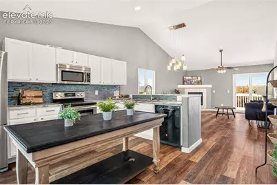 7048 Ketchum Drive, Colorado Springs, CO 80911 - Photo 4