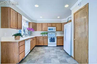 4841 Tawny Ridge Drive, Colorado Springs, CO 80916 - Photo 18