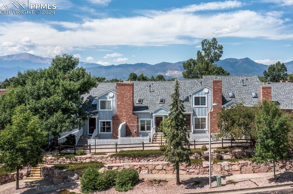 6970 Los Reyes Cir, Colorado Springs, CO 80918-6009