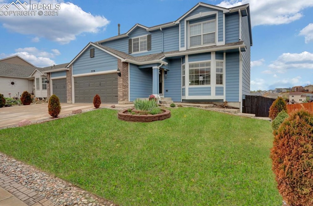 7238 Creekfront Dr, Fountain, CO 80817