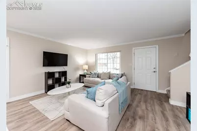 2068 Fernwood Drive, Colorado Springs, CO 80910 - Photo 8