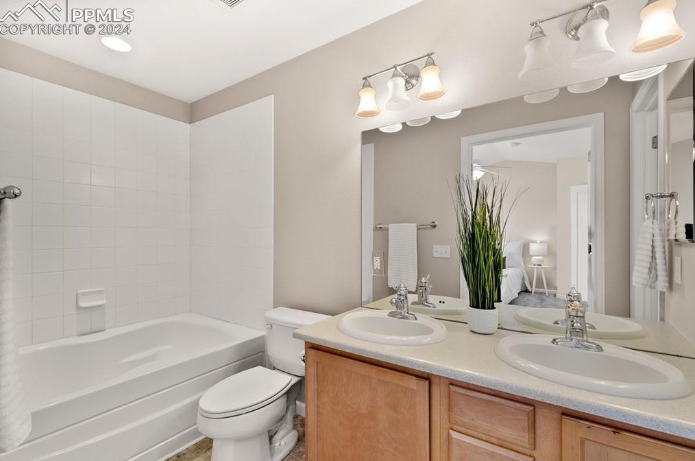 933 Burning Bush Pt, Woodmoor CO 80132-8652 exterior