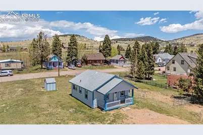 133 W Golden Avenue, Cripple Creek, CO 80813 - Photo 2