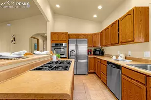 1420 E Gem Dr, Pueblo, CO 81007 - Photo 10