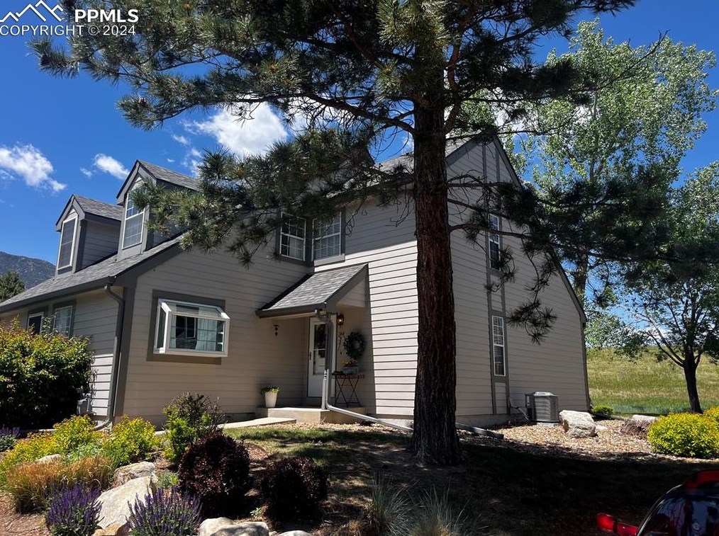 344 Cobblestone Dr, Colorado Springs, CO 80906-4804