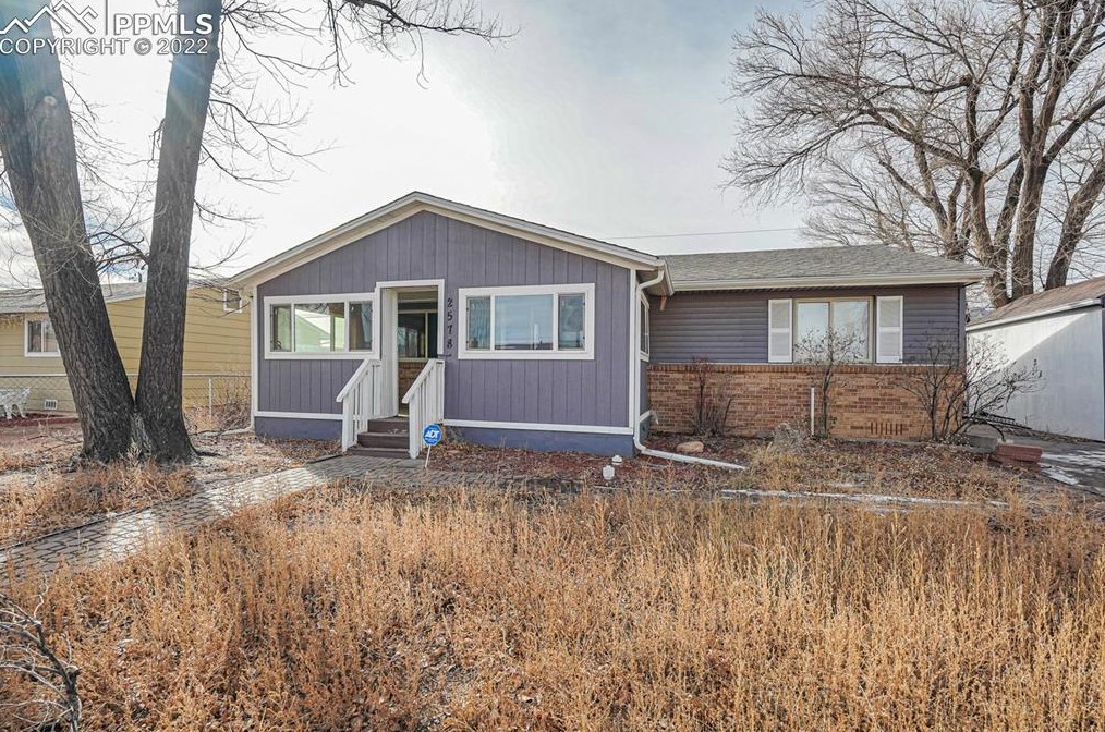 2578 Chimayo Dr, Colorado Springs CO  80911-1014 exterior