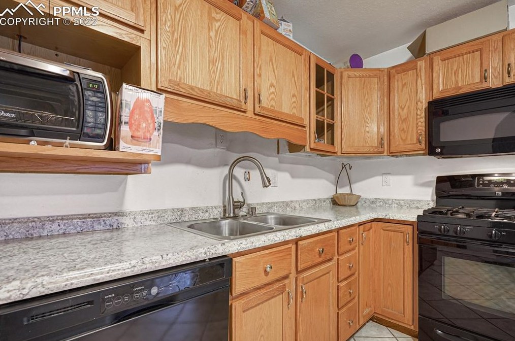 2578 Chimayo Dr, Colorado Springs CO  80911-1014 exterior