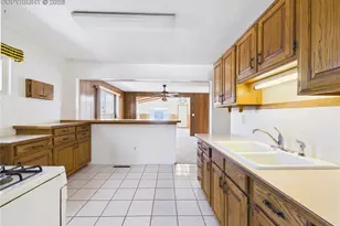 1918 N Santa Fe Ave, Pueblo, CO 81003 - Photo 8