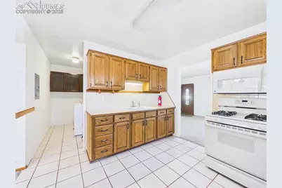 1918 N Santa Fe Avenue, Pueblo, CO 81003 - Photo 10